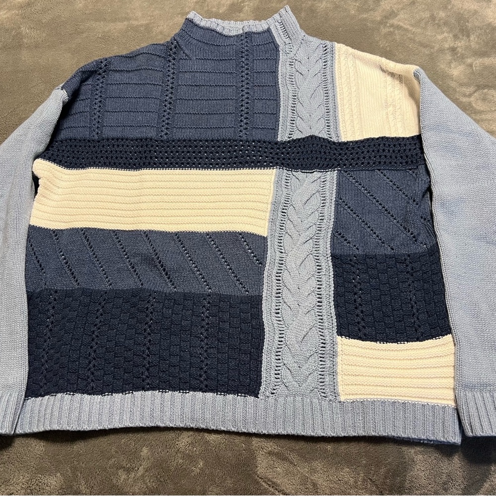 Chaps Blue and Cream Sweater 60% Cotton 40% Acrylic